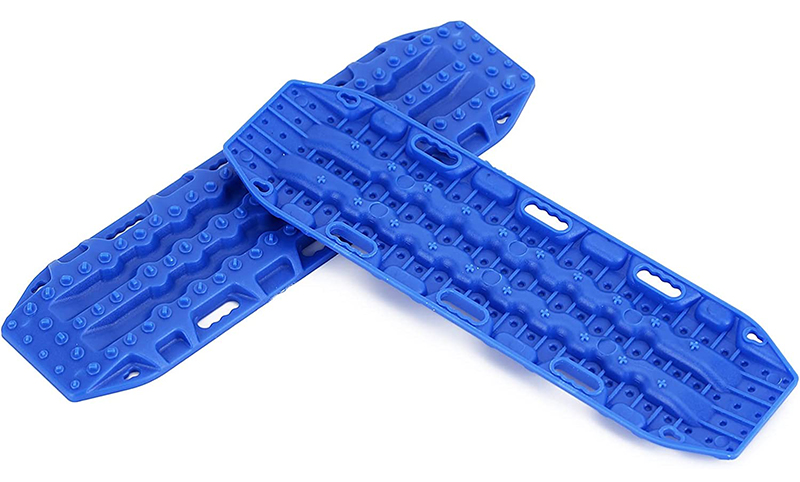 C32280BLUE Realistic Vehicle Extraction & Recovery Boards for 1/10 Scale - Image 1