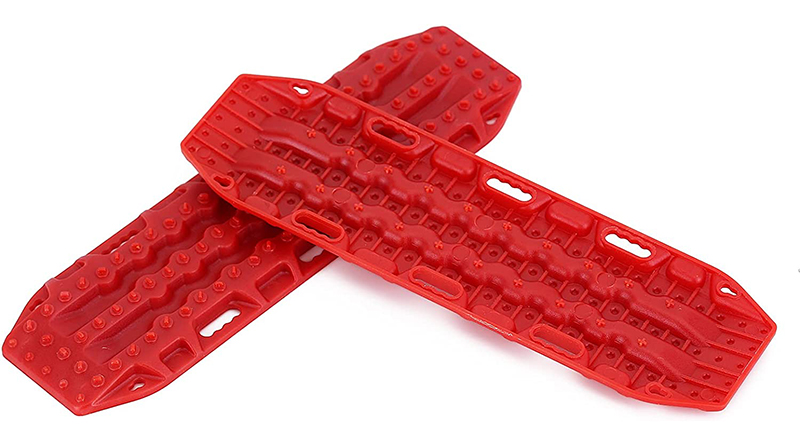 C32280RED Realistic Vehicle Extraction & Recovery Boards for 1/10 Scale - Image 1